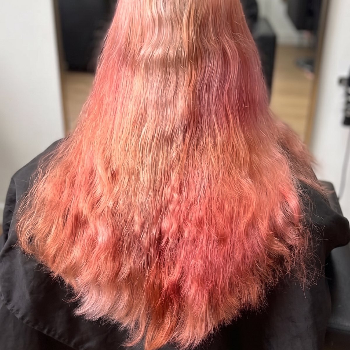 Antes — transformación de color 3, Emy Tijeras